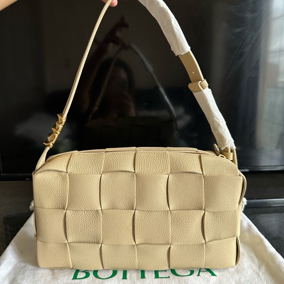 BOTTEGA VENETA - Brick Cassette Unused! - Picture 7 of 15